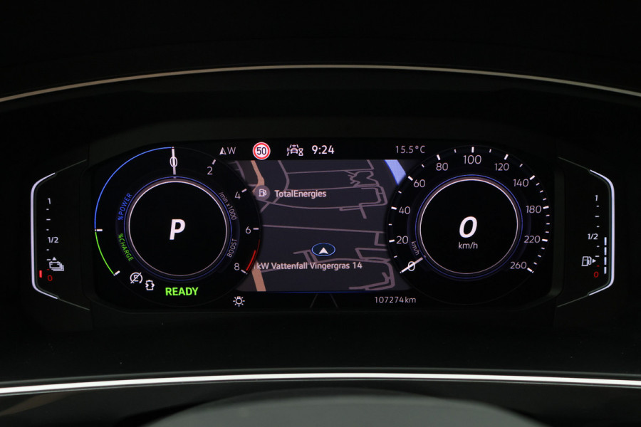 Volkswagen Tiguan 1.4 TSI DSG Plug-in Hybrid Life Navigatie, Camera, Apple CarPlay, ACC, Stoelverwarming, 17”, SOH 90.7%