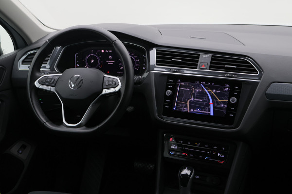 Volkswagen Tiguan 1.4 TSI DSG Plug-in Hybrid Life Navigatie, Camera, Apple CarPlay, ACC, Stoelverwarming, 17”, SOH 90.7%