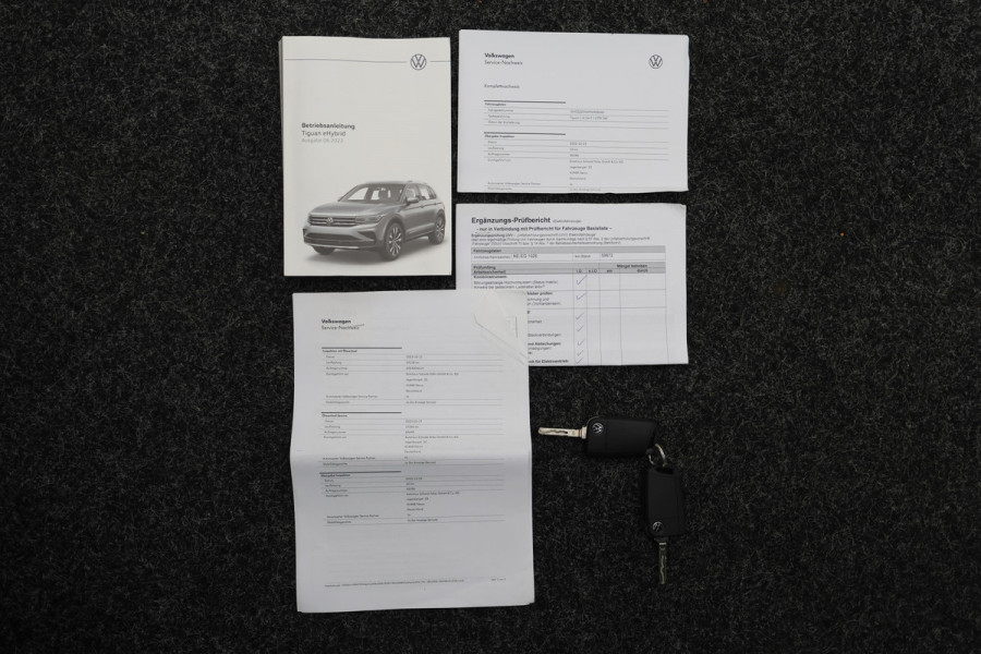 Volkswagen Tiguan 1.4 TSI DSG Plug-in Hybrid Life Navigatie, Camera, Apple CarPlay, ACC, Stoelverwarming, 17”, SOH 90.7%