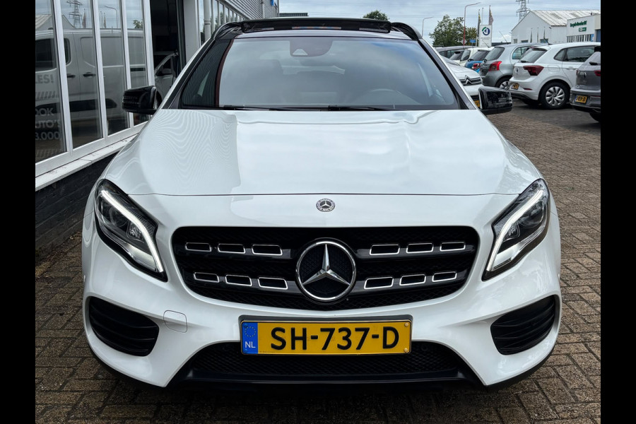 Mercedes-Benz GLA 180 Premium | AMG Pakket | Night Pakket | Pano | Achterruitrij Camera | Stoelverwarming