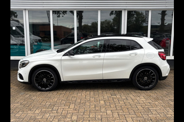 Mercedes-Benz GLA 180 Premium | AMG Pakket | Night Pakket | Pano | Achterruitrij Camera | Stoelverwarming