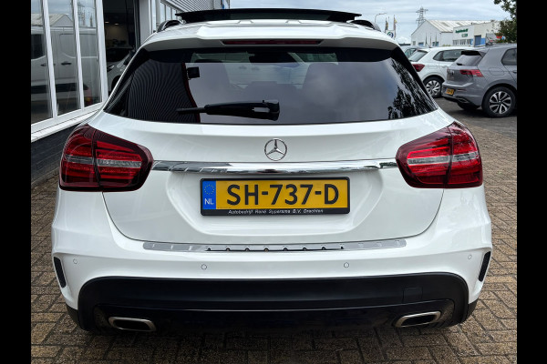 Mercedes-Benz GLA 180 Premium | AMG Pakket | Night Pakket | Pano | Achterruitrij Camera | Stoelverwarming