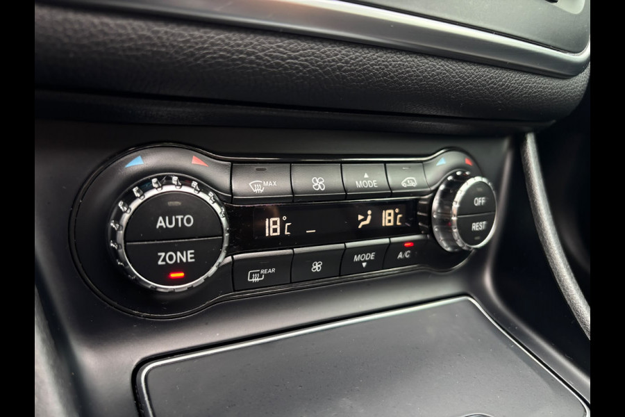 Mercedes-Benz GLA 180 Premium | AMG Pakket | Night Pakket | Pano | Achterruitrij Camera | Stoelverwarming