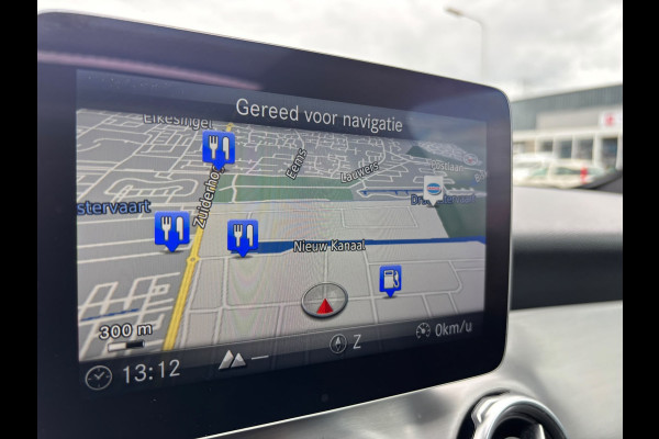 Mercedes-Benz GLA 180 Premium | AMG Pakket | Night Pakket | Pano | Achterruitrij Camera | Stoelverwarming