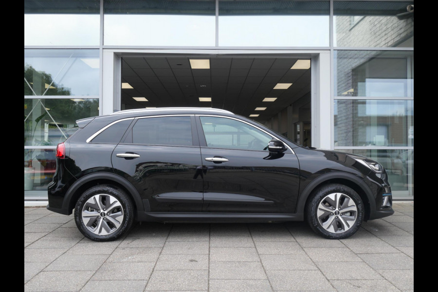Kia e-Niro ExecutiveLine 64 kWh | SOH 94,6| Cruise | Keyless | Schuif-kanteldak | Stoelverwarming-ventilatie | JBL |