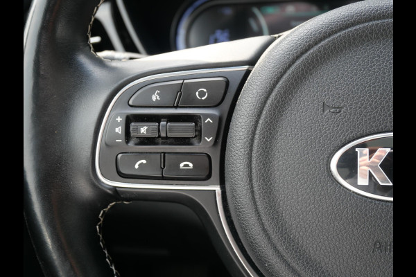 Kia e-Niro ExecutiveLine 64 kWh | SOH 94,6| Cruise | Keyless | Schuif-kanteldak | Stoelverwarming-ventilatie | JBL |