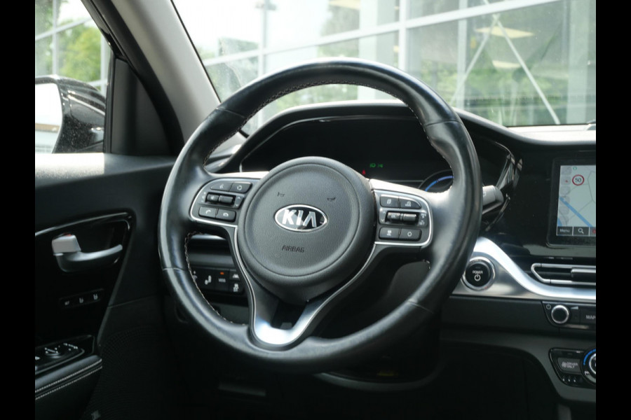 Kia e-Niro ExecutiveLine 64 kWh | SOH 94,6| Cruise | Keyless | Schuif-kanteldak | Stoelverwarming-ventilatie | JBL |