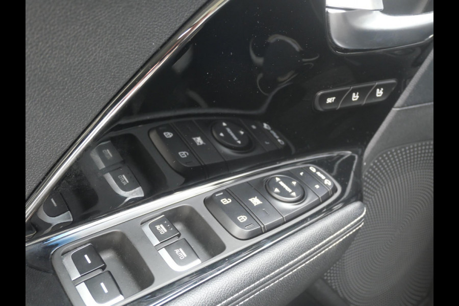 Kia e-Niro ExecutiveLine 64 kWh | SOH 94,6| Cruise | Keyless | Schuif-kanteldak | Stoelverwarming-ventilatie | JBL |