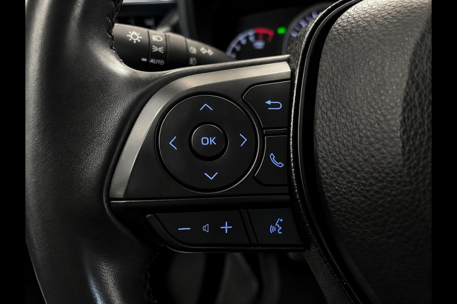 Toyota Corolla Touring Sports 1.8 Hybrid Business Navigatie Apple CarPlay Android Auto Camera Adaptive Cruise Control Stoelverwarming Climate Control Lichtmetalen velgen
