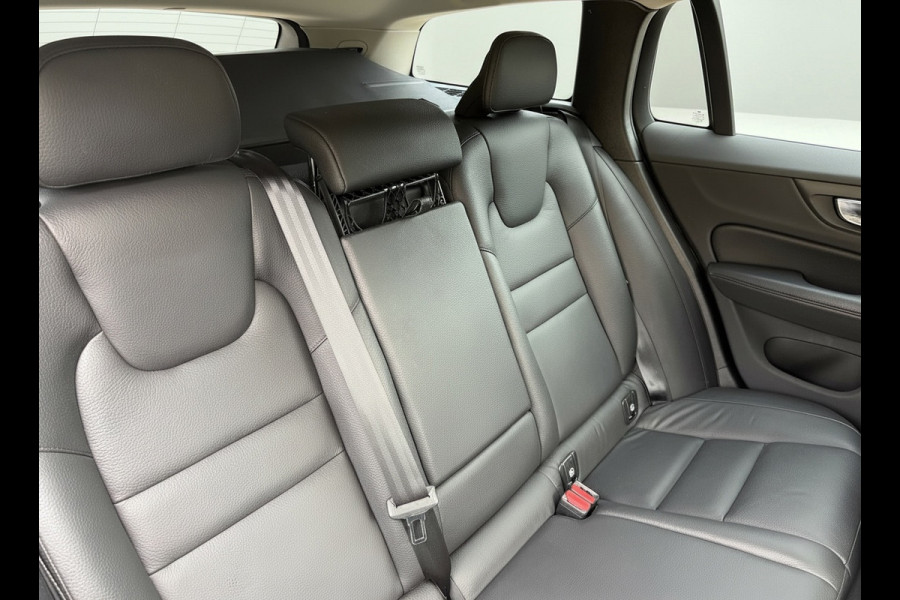 Volvo V60 2.0 B3 Momentum Advantage, leder sportinterieur, achteruitrijcamera, 19 inch, 1 e eigenaar, NL auto met nap