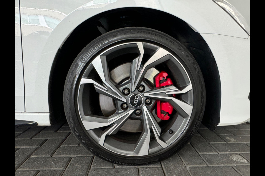 Audi A3 Sportback 45 TFSI e S edition Competition Pano|B&O|Sfeer|ACC|Lane|Camera