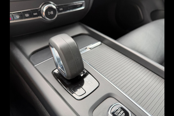 Volvo V60 2.0 B3 Momentum Advantage, leder sportinterieur, achteruitrijcamera, 19 inch, 1 e eigenaar, NL auto met nap