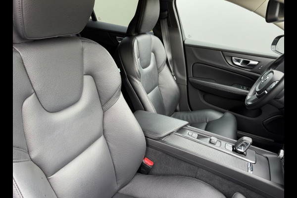Volvo V60 2.0 B3 Momentum Advantage, leder sportinterieur, achteruitrijcamera, 19 inch, 1 e eigenaar, NL auto met nap