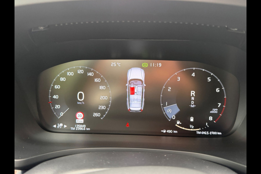 Volvo V60 2.0 B3 Momentum Advantage, leder sportinterieur, achteruitrijcamera, 19 inch, 1 e eigenaar, NL auto met nap
