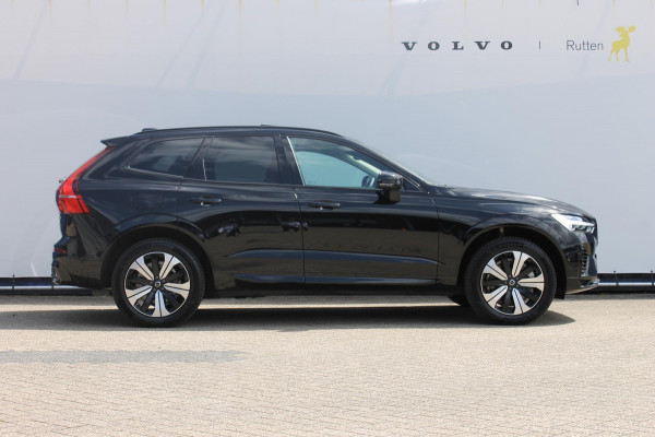 Volvo XC60 T8 455PK Automaat Plug-in hybrid AWD Plus Dark / Adaptieve Cruise control / Semi elektrisch wegklapbare trekhaak / 360 Camera / Stoel- en stuurverwarming / Panoramisch schuif-kanteldak / Elektrische achterklep / Elektrische stoelen met geheugen