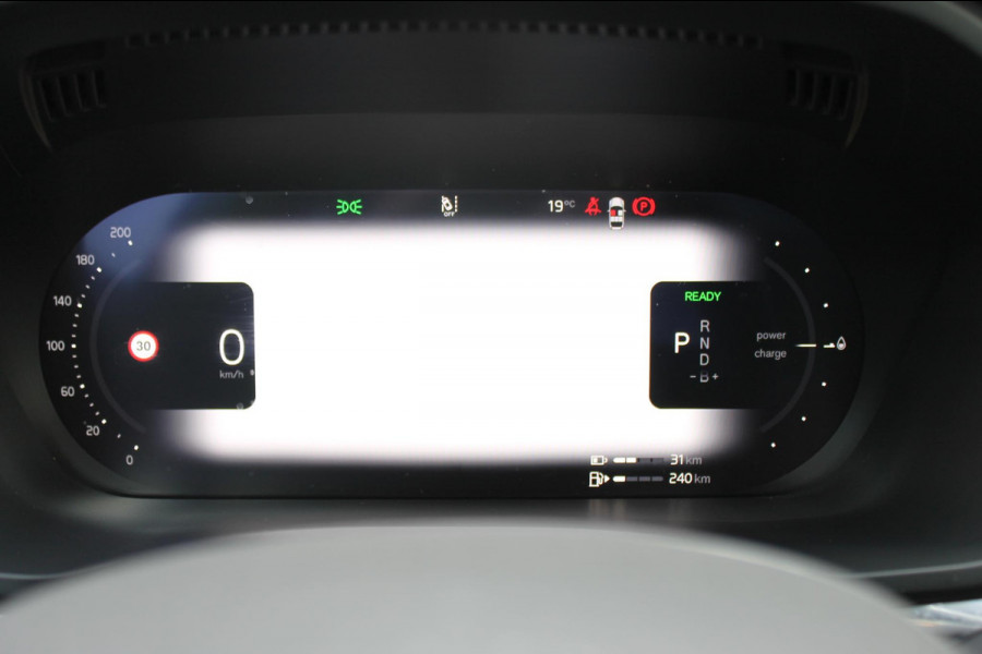 Volvo XC60 T8 455PK Automaat Plug-in hybrid AWD Plus Dark / Adaptieve Cruise control / Semi elektrisch wegklapbare trekhaak / 360 Camera / Stoel- en stuurverwarming / Panoramisch schuif-kanteldak / Elektrische achterklep / Elektrische stoelen met geheugen