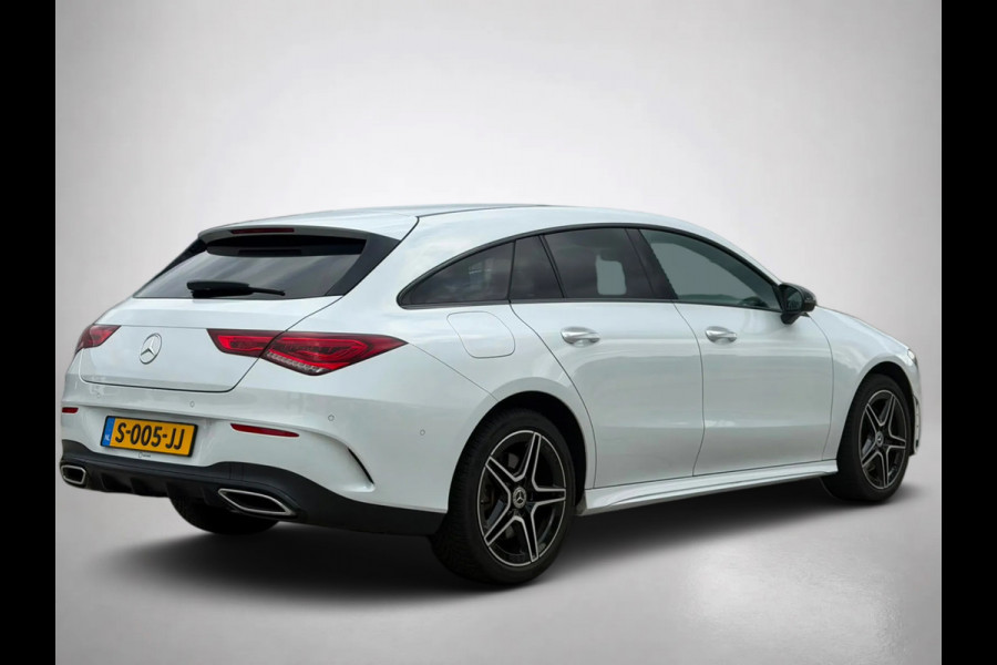 Mercedes-Benz CLA-Klasse Shooting Brake 250 e AMG Line(NL-auto,1e Eig, Dealer OnderH, Panorama, SfeerVerlichting, Verwarming, Etc)