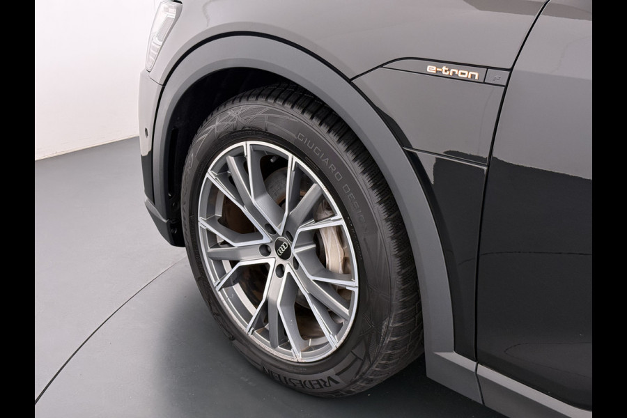Audi e-tron 55 Quattro 408PK Edition 95kWh Leder+Verwarmd Trekhaak Elek.Achterklep Navi Ecc Lmv 20" Cruise Control Privacy Glas Led SOH 87% Isofix DAB Bluetooth Lane Assist Virtual Cockpit 1.800KG Trekhaak Origineel Nederlandse Auto