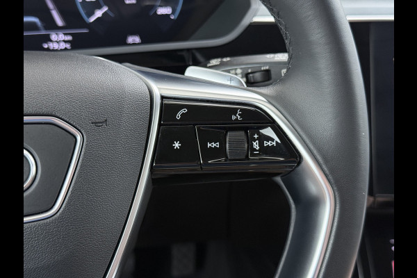 Audi e-tron 55 Quattro 408PK Edition 95kWh Leder+Verwarmd Trekhaak Elek.Achterklep Navi Ecc Lmv 20" Cruise Control Privacy Glas Led SOH 87% Isofix DAB Bluetooth Lane Assist Virtual Cockpit 1.800KG Trekhaak Origineel Nederlandse Auto