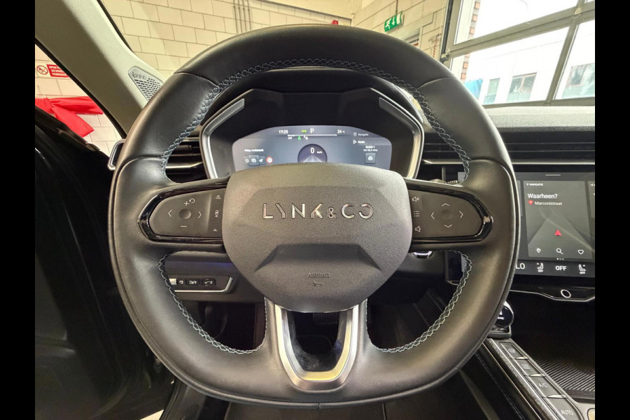 Lynk & Co 01 1.5 261PK Plug-in Hybrid,1 Jaar Bovag Garantie, Pano, 360 Camera ,Apple Carplay