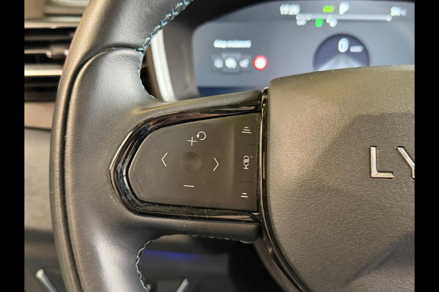 Lynk & Co 01 1.5 261PK Plug-in Hybrid,1 Jaar Bovag Garantie, Pano, 360 Camera ,Apple Carplay