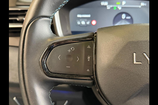 Lynk & Co 01 1.5 261PK Plug-in Hybrid,1 Jaar Bovag Garantie, Pano, 360 Camera ,Apple Carplay