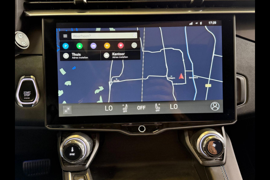 Lynk & Co 01 1.5 261PK Plug-in Hybrid,1 Jaar Bovag Garantie, Pano, 360 Camera ,Apple Carplay