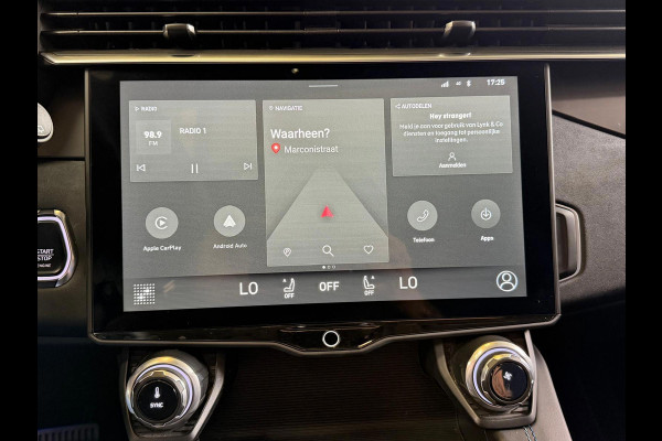 Lynk & Co 01 1.5 261PK Plug-in Hybrid,1 Jaar Bovag Garantie, Pano, 360 Camera ,Apple Carplay
