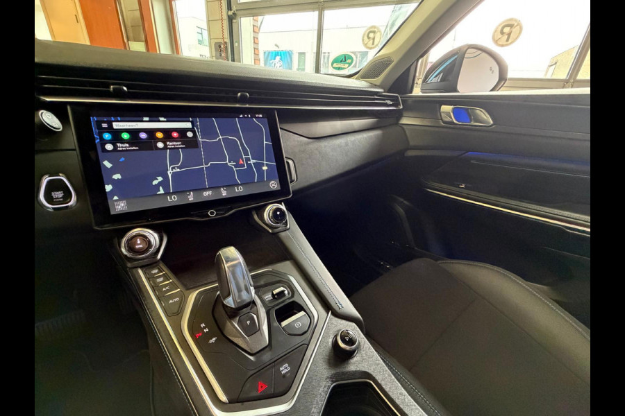 Lynk & Co 01 1.5 261PK Plug-in Hybrid,1 Jaar Bovag Garantie, Pano, 360 Camera ,Apple Carplay