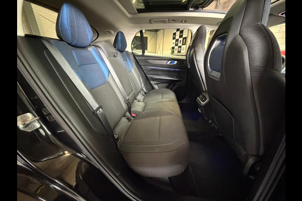 Lynk & Co 01 1.5 261PK Plug-in Hybrid,1 Jaar Bovag Garantie, Pano, 360 Camera ,Apple Carplay