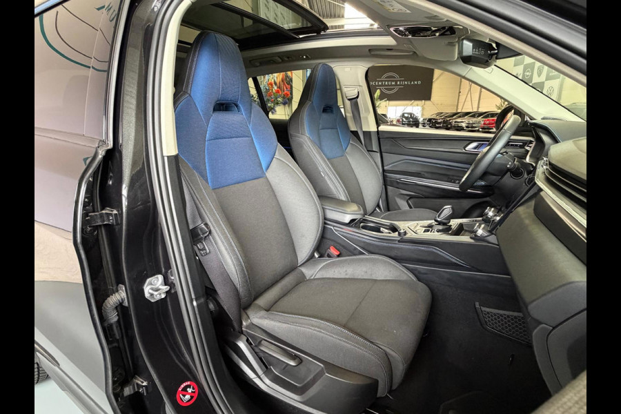 Lynk & Co 01 1.5 261PK Plug-in Hybrid,1 Jaar Bovag Garantie, Pano, 360 Camera ,Apple Carplay