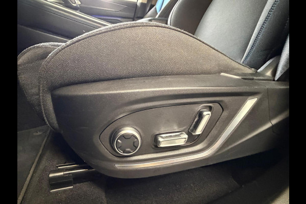 Lynk & Co 01 1.5 261PK Plug-in Hybrid,1 Jaar Bovag Garantie, Pano, 360 Camera ,Apple Carplay