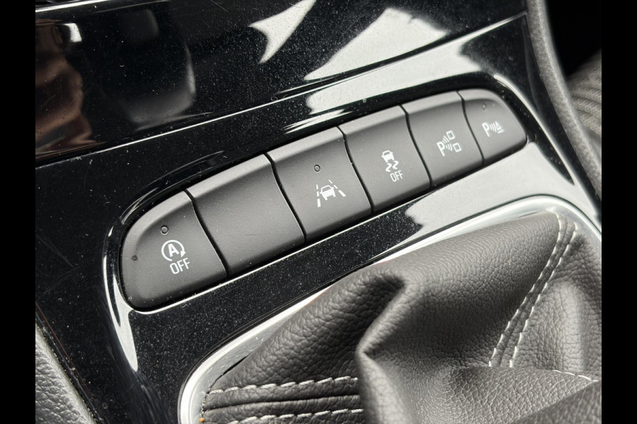 Opel Astra 1.2 Business Elegance 2e Eigenaar l Navi l Camera l Carplay l Keyless l Trekhaak l 110pk l Pdc V+A l Halfleder l 6 Bak l N.A.P l | Lm velgen l Rijstrooksensor l Apk tot 07-2027