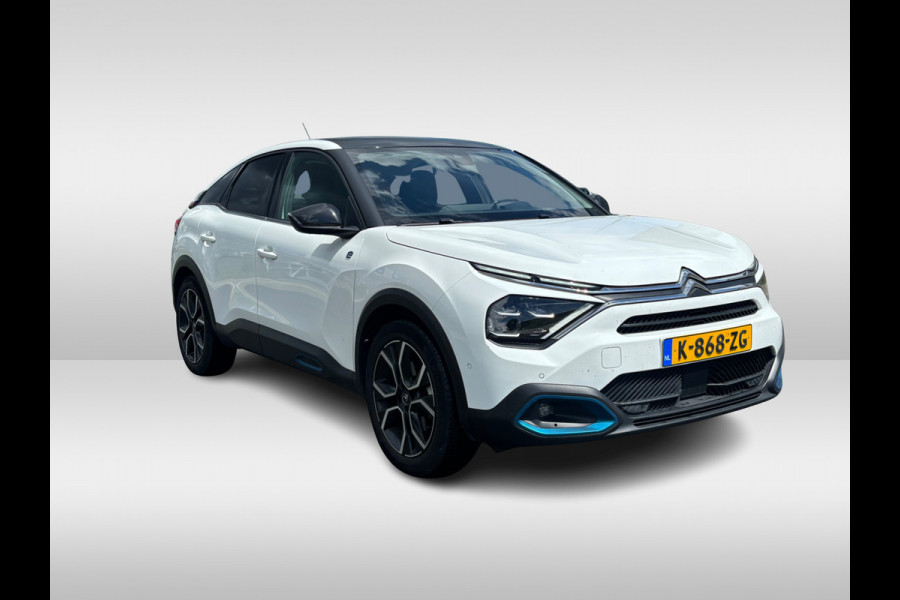 Citroën Ë-C4 Shine 50 kWh / Schuifdak / Camera / Head-up / Leder / Keyless / CarPlay / 18'' / Dodehoek / DAB / ACC / Stuurverwarmd / Full-LED