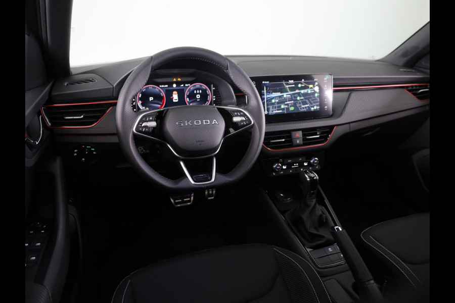 Škoda Kamiq 1.0 TSI Monte Carlo 115 pk 7 versn. DSG | Travel Assist Plus | Navigatie Pakket | Velgen: 18" lichtmetalen velgen Ursa Monte Carlo, zwart | Winter Premium & Charging