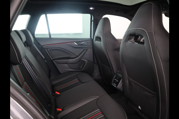 Škoda Kamiq 1.0 TSI Monte Carlo 115 pk 7 versn. DSG | Travel Assist Plus | Navigatie Pakket | Velgen: 18" lichtmetalen velgen Ursa Monte Carlo, zwart | Winter Premium & Charging
