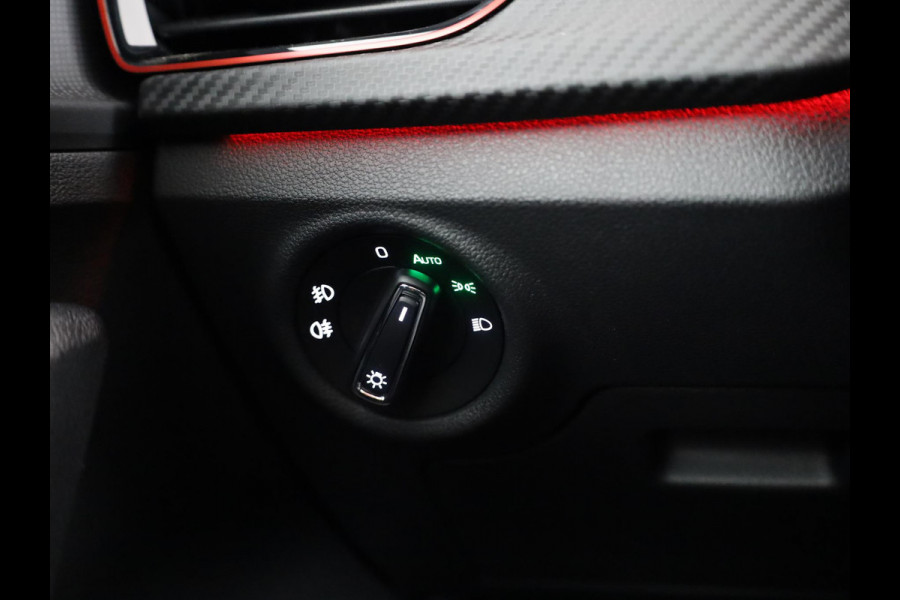 Škoda Kamiq 1.0 TSI Monte Carlo 115 pk 7 versn. DSG | Travel Assist Plus | Navigatie Pakket | Velgen: 18" lichtmetalen velgen Ursa Monte Carlo, zwart | Winter Premium & Charging