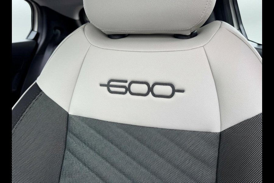 Fiat 600 1.2 Hybrid Icon | Automaat | Apple Carplay | Prijs is rijklaar