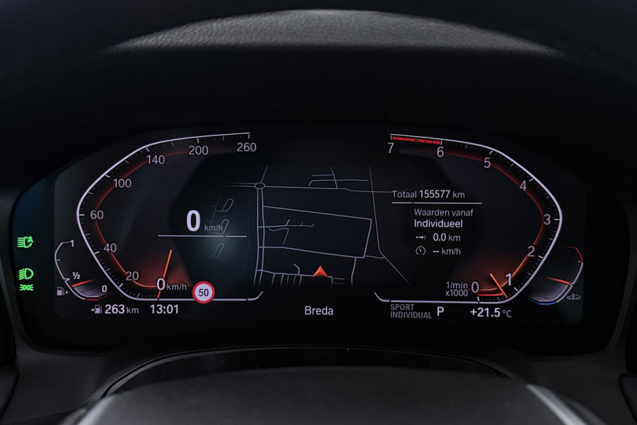 BMW 3-serie 320i Executive Edition (PANORAMADAK, SFEERVERLICHTING, PDC, DEALER ONDERHOUDEN)