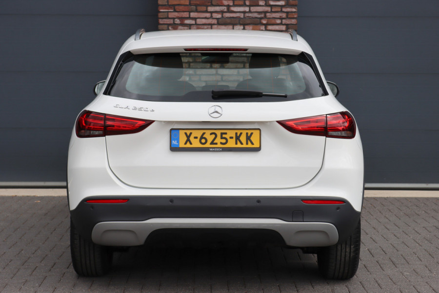 Mercedes-Benz GLA 250 e Luxury Line | Augmented Reality | Stoelverwarming | Widescreen | Zitcomfortpakket | Cruise Control | Camera | Apple Carplay/Android Auto |