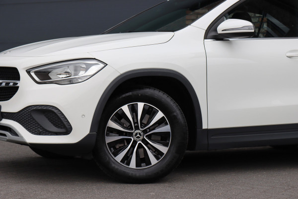 Mercedes-Benz GLA 250 e Luxury Line | Augmented Reality | Stoelverwarming | Widescreen | Zitcomfortpakket | Cruise Control | Camera | Apple Carplay/Android Auto |