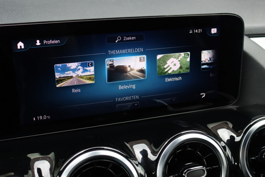 Mercedes-Benz GLA 250 e Luxury Line | Augmented Reality | Stoelverwarming | Widescreen | Zitcomfortpakket | Cruise Control | Camera | Apple Carplay/Android Auto |