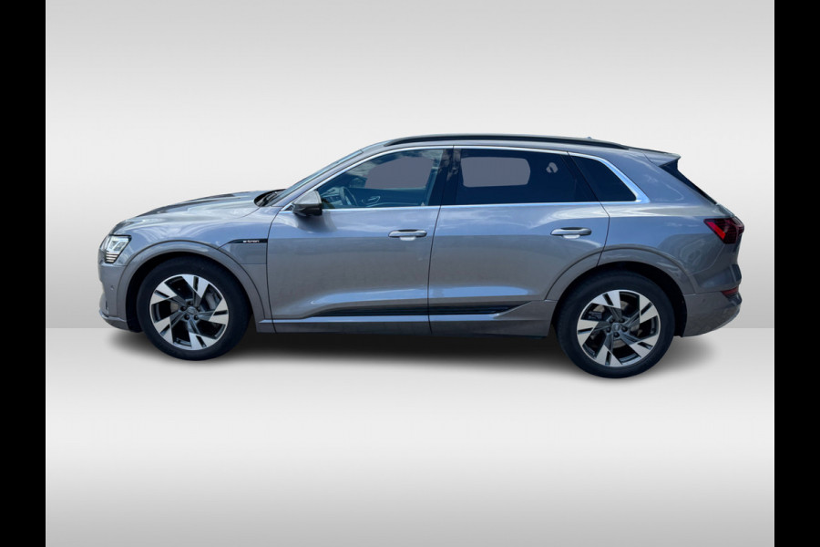 Audi e-tron e-tron 55 quattro advanced Pro Line Plus 95 kWh / Trekhaak / 360Camera / Luchtvering / Keyless / 20'' / CarPlay / Stoelverwarming / Dodehoek / DAB / ACC