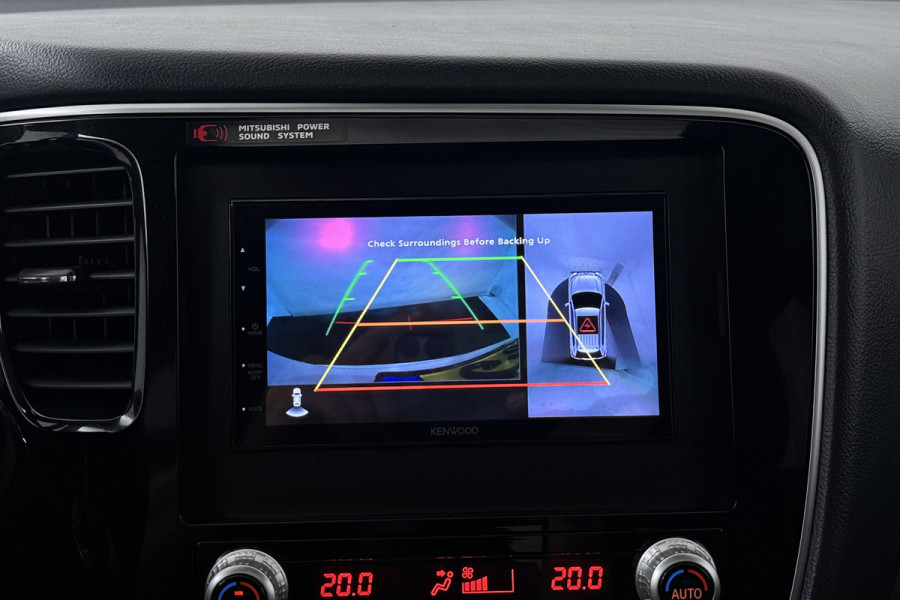 Mitsubishi Outlander 2.4 PHEV Instyle (PANORAMADAK, STUUR-/STOELVERWARMING, 360 CAMERA, LEDER, STUURBEDIENING)