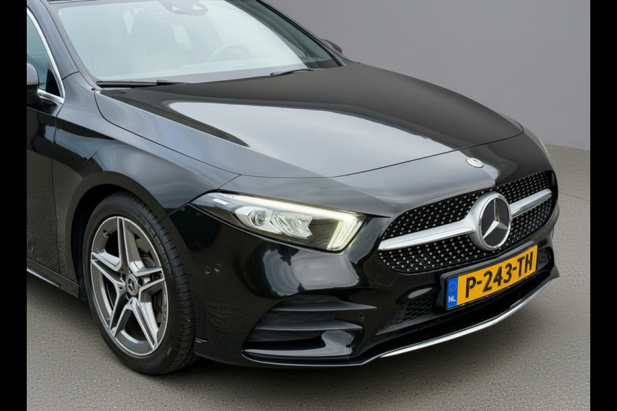Mercedes-Benz A-Klasse 200 Business Solution AMG styling, burmester, achteruitrijcamera, sfeerverlichting, stoelverwarming,