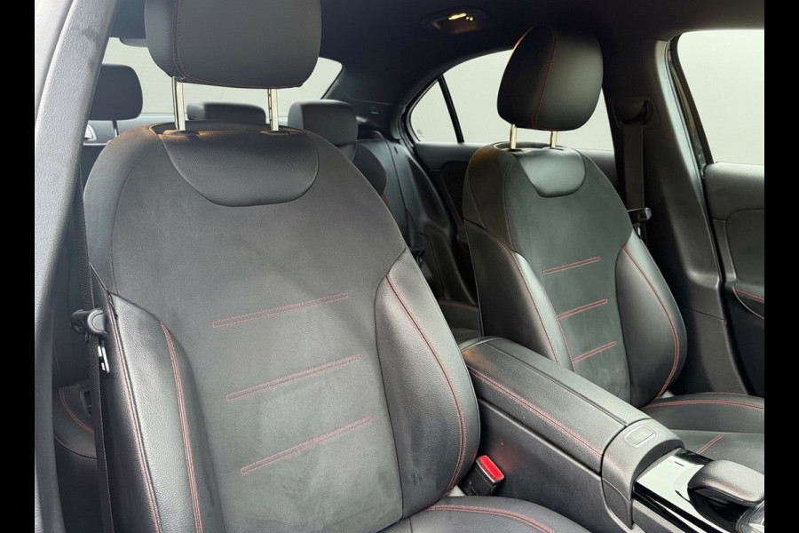 Mercedes-Benz A-Klasse 200 Business Solution AMG styling, burmester, achteruitrijcamera, sfeerverlichting, stoelverwarming,