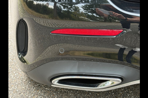 Mercedes-Benz A-Klasse 200 Business Solution AMG styling, burmester, achteruitrijcamera, sfeerverlichting, stoelverwarming,