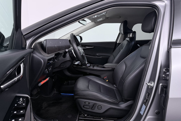 Kia Ev6 Plus 77.4 kWh (TREKHAAK, SOH 94,2%, STOEL-/STUURVERWARMING, STOELKOELING, MERDIAN SURROUND, 1e EIGENAAR, CAMERA)