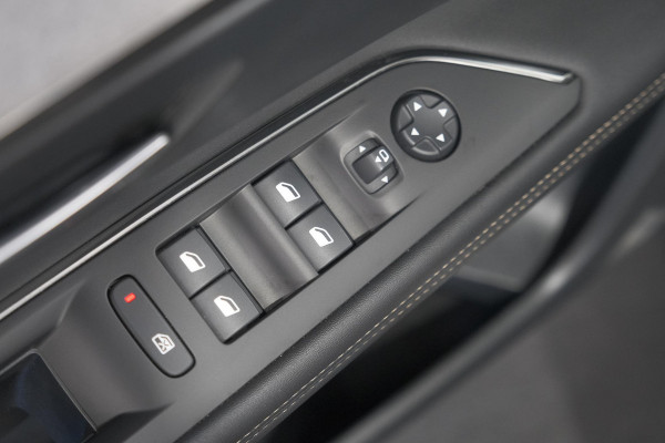 Peugeot 3008 PureTech 130 EAT8 GT | Adaptieve Cruise Control | Camera | Navigatie | Apple Carplay