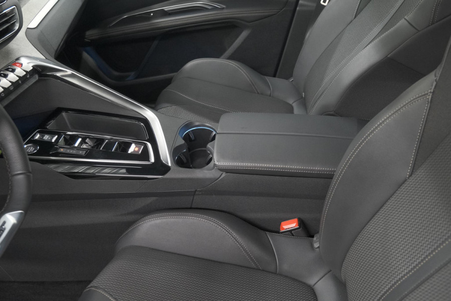 Peugeot 3008 PureTech 130 EAT8 GT | Adaptieve Cruise Control | Camera | Navigatie | Apple Carplay
